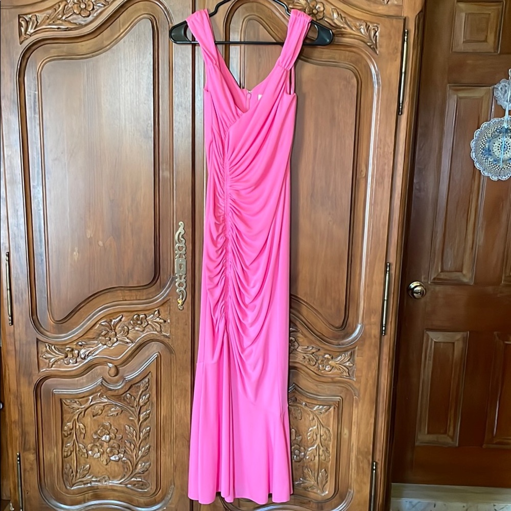 Cinq a Sept Pink Ruched Maxi Gown V-Neck Sleeveless